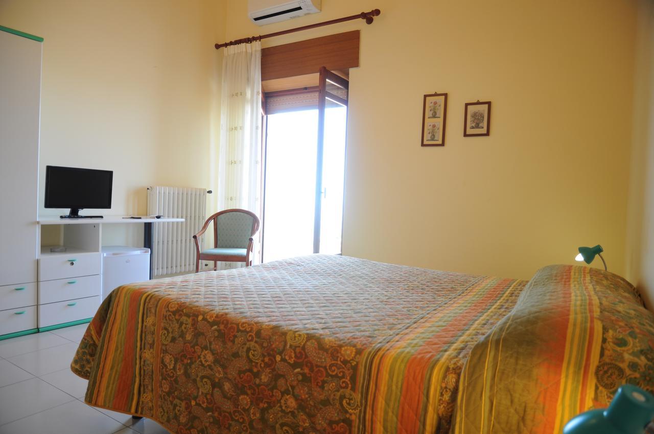 Albergo Villa Nobile Кьярамонте-Гульфи Экстерьер фото